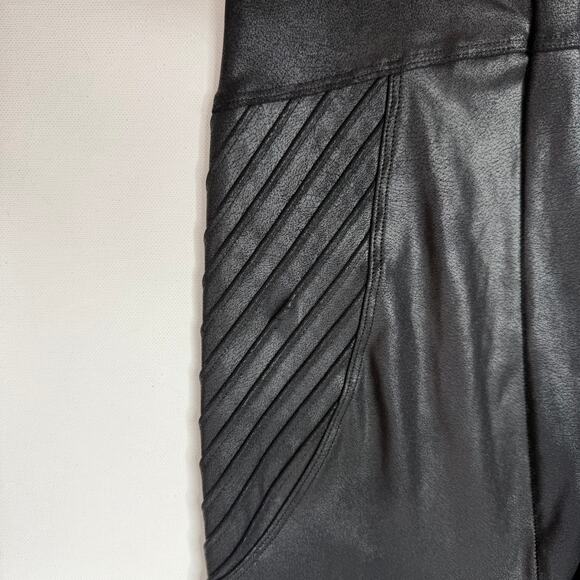 Spanx Faux Leather Moto Leggings Womens Small Petite - Picture 13 of 16